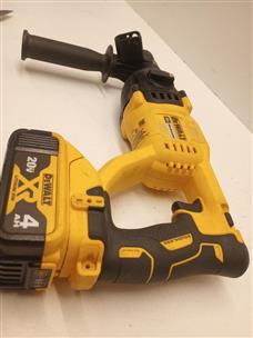 DEWALT HAMMER DRILL DCH133 Very Good Buya